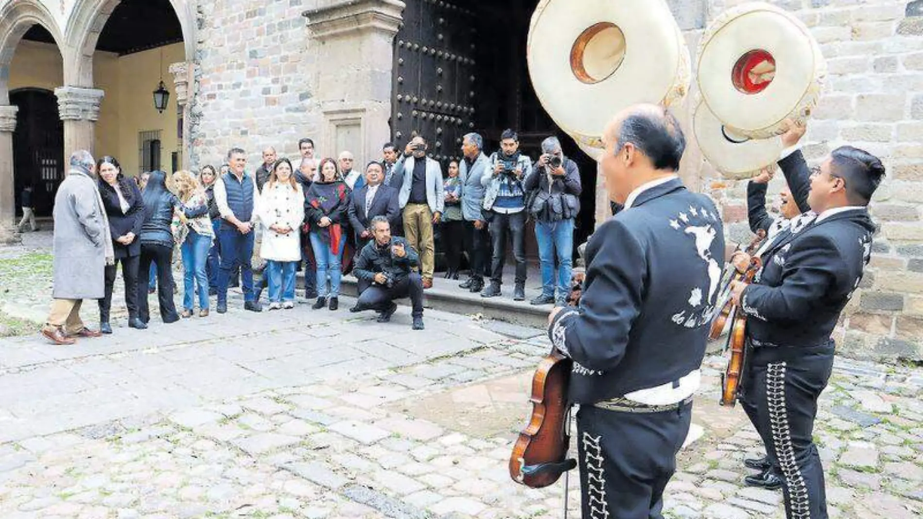 Alfonso Sánchez García una capital próspera mariachi